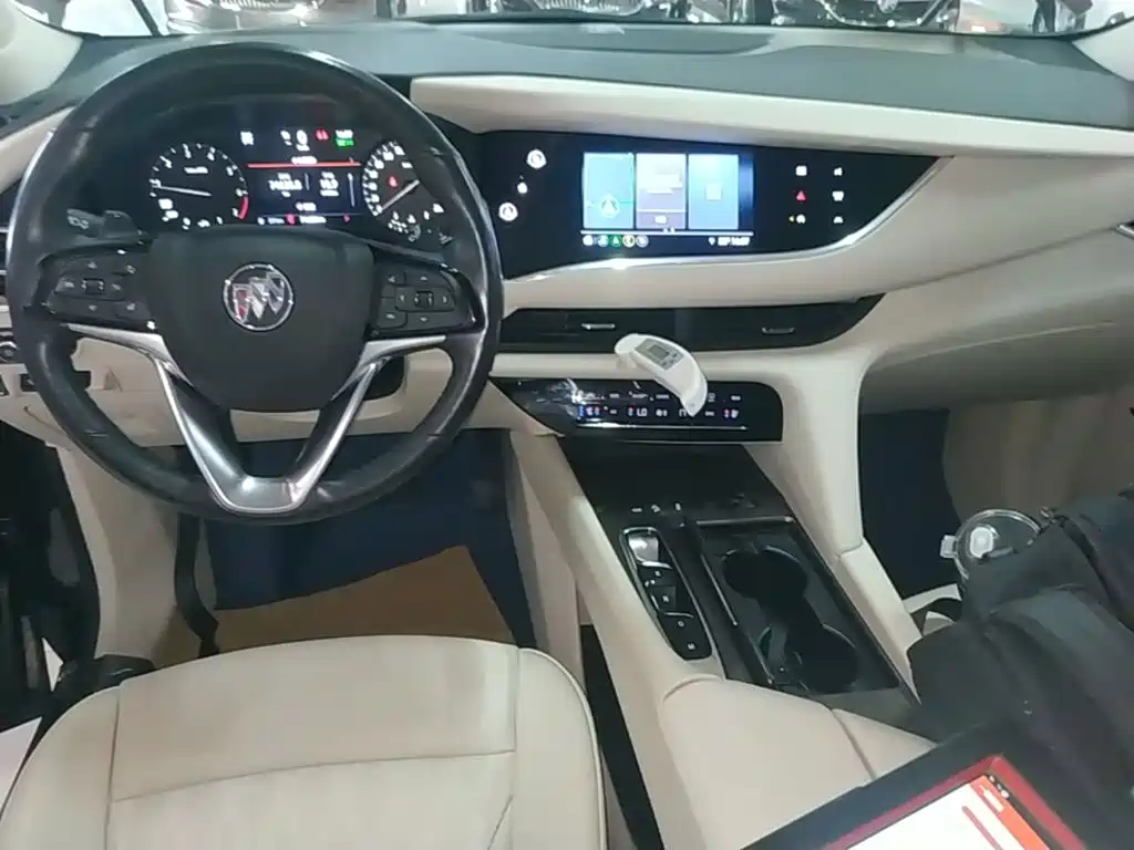 Buick Enclave — миниатюра 10