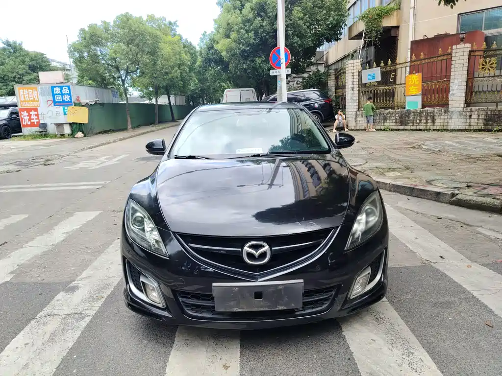Mazda Ruiyi 2012 2.0L AT Luxury
