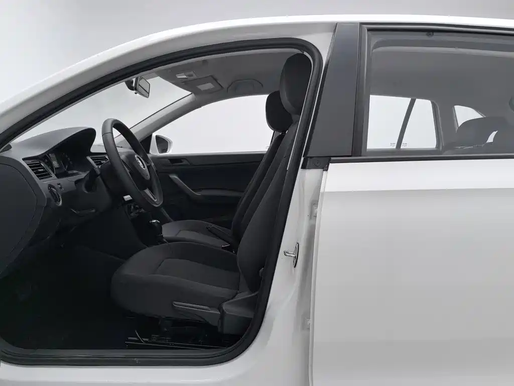 Skoda Rapid Spaceback — миниатюра 10