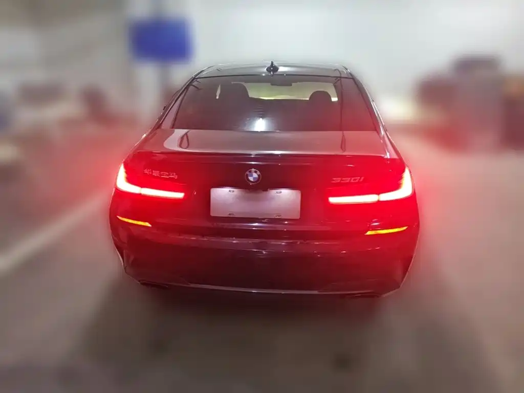 BMW 3 Series — миниатюра 10
