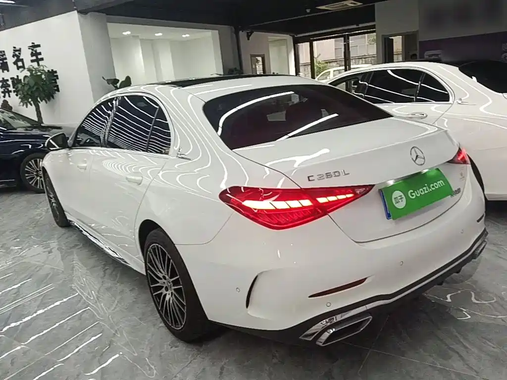Mercedes-Benz C-Class — миниатюра 5