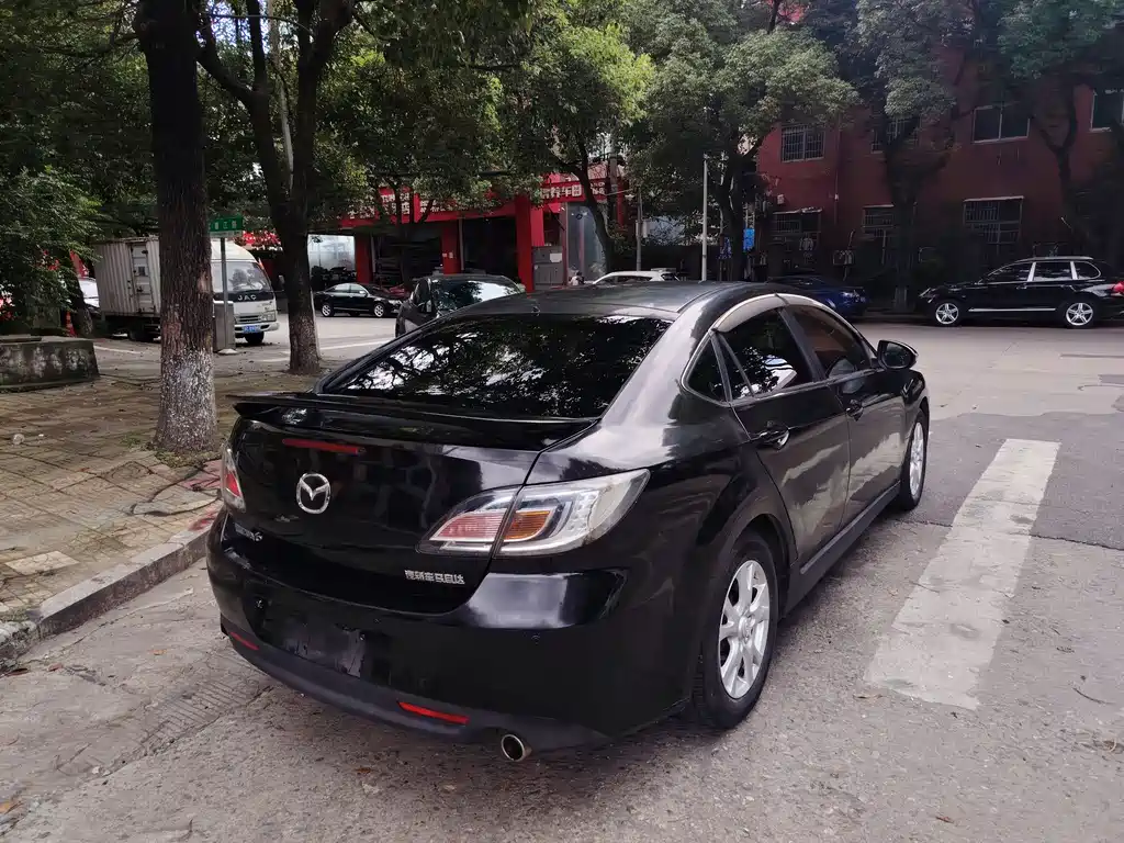 Mazda Ruiyi 2012 2.0L AT Luxury