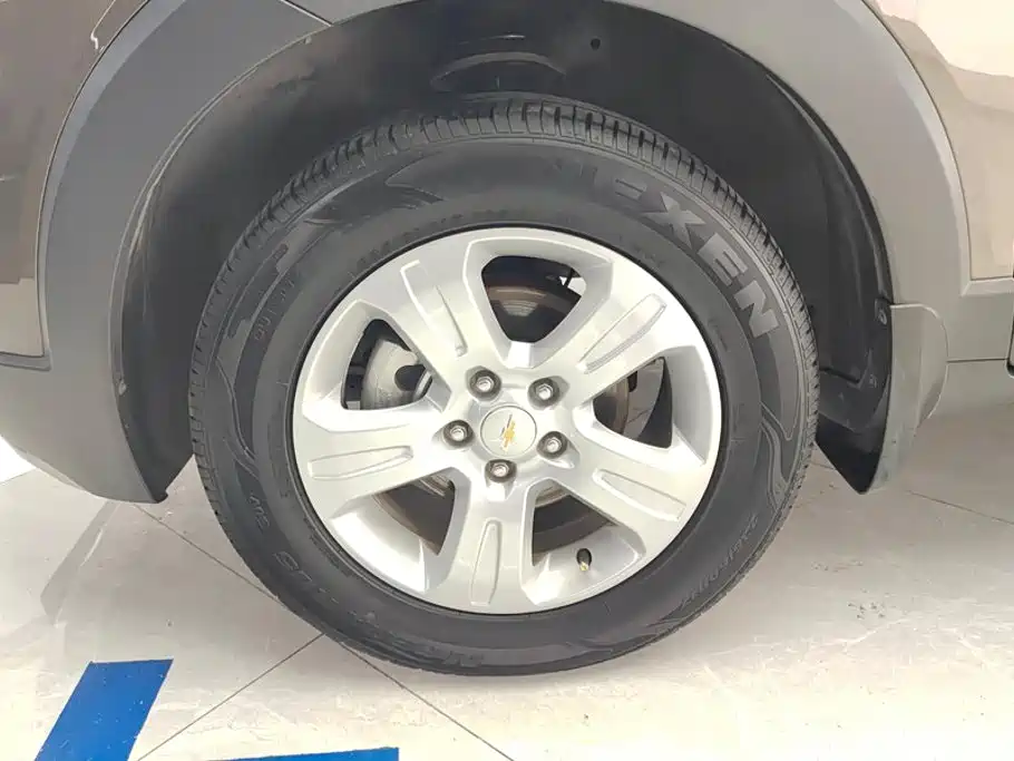 Chevrolet Captiva — миниатюра 6