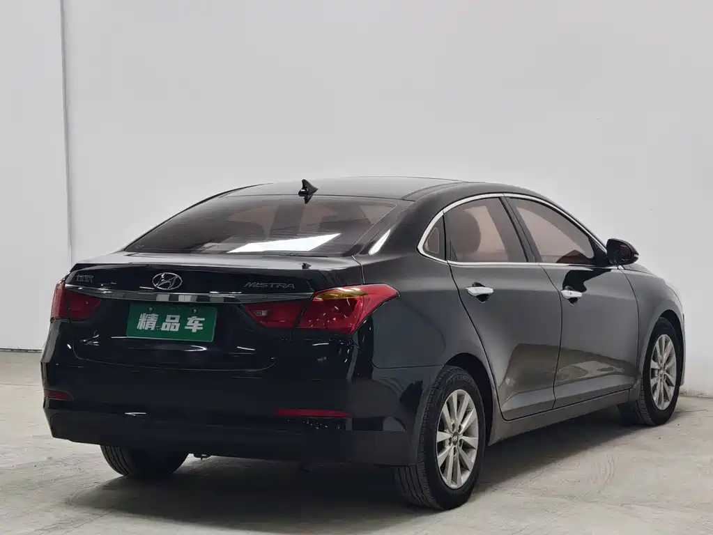 Hyundai Mistra — миниатюра 4
