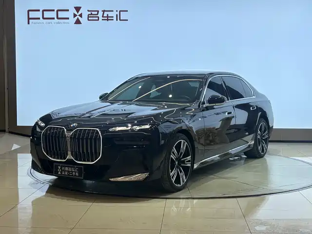 BMW 7 SERIES