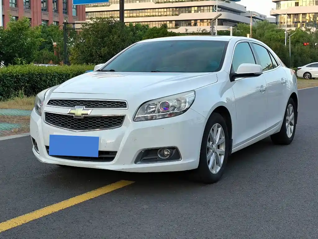 2015 Chevrolet Malibu - zdjęcie 1 z 9