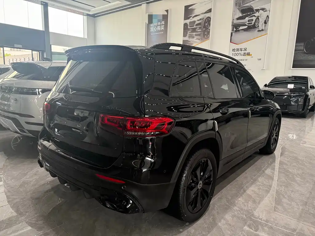 Mercedes-Benz GLB — миниатюра 8
