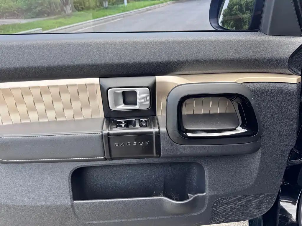 Baojun KiWi EV — миниатюра 6