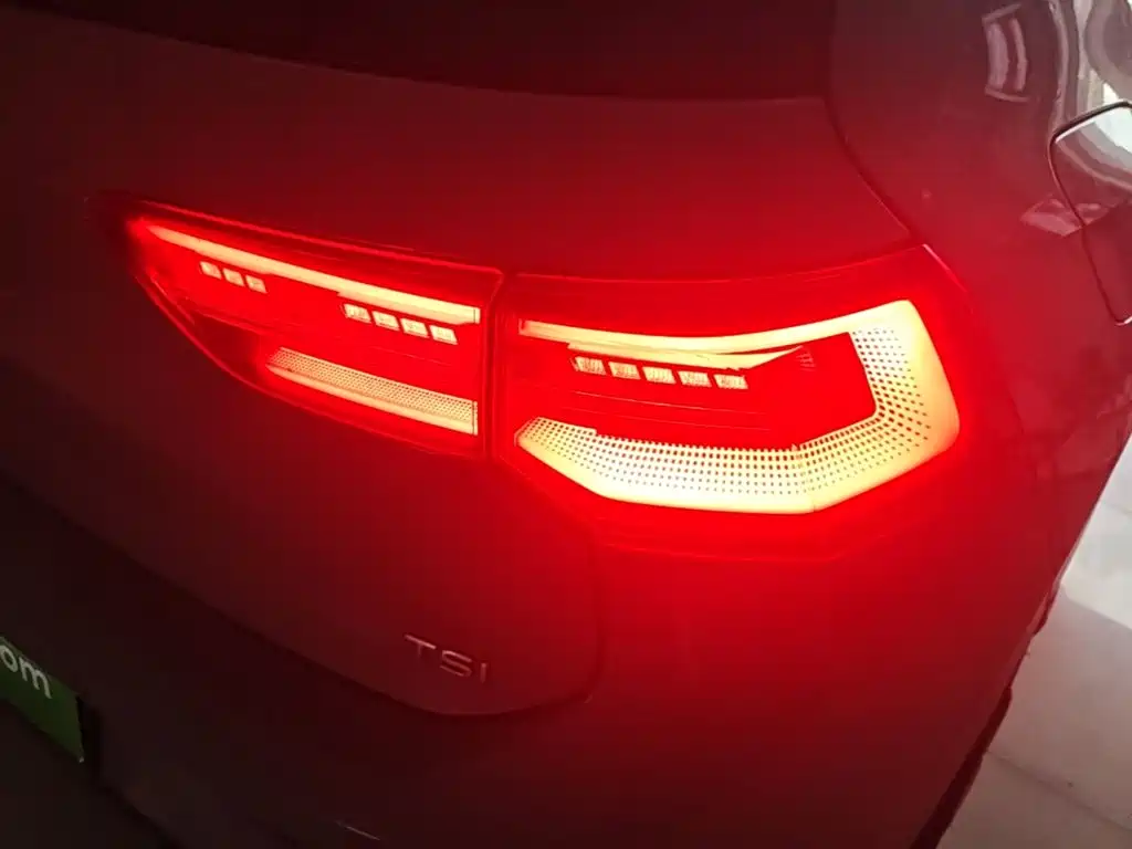Volkswagen Golf — миниатюра 8