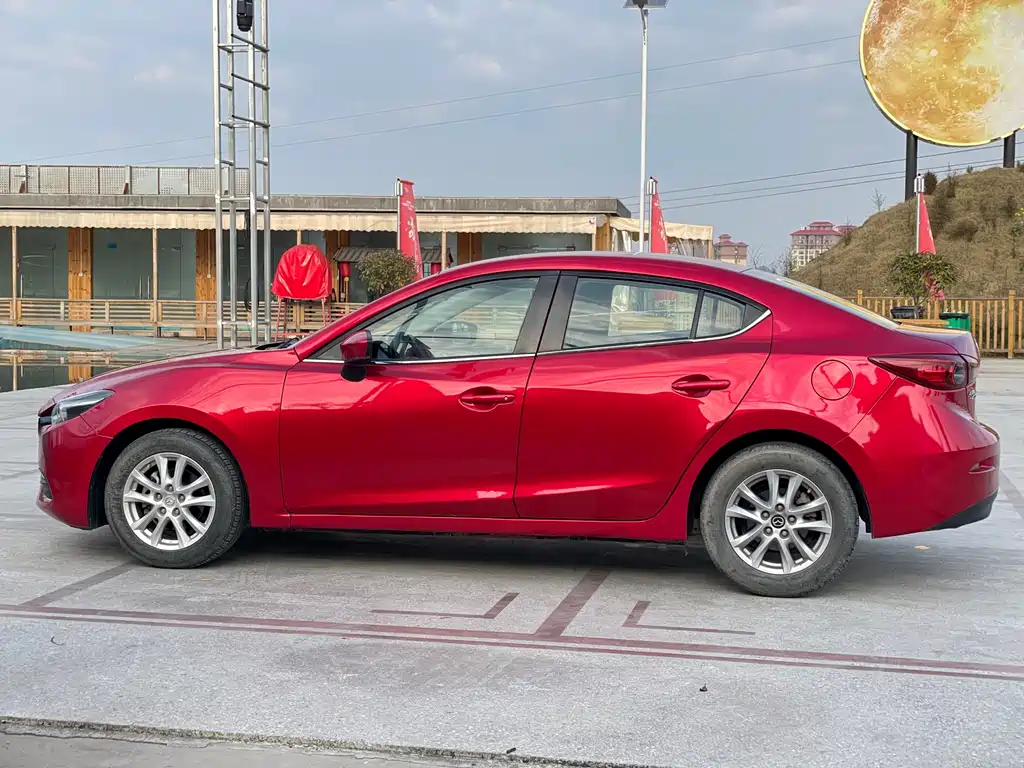 MAZDA 3 ANGKESAILA