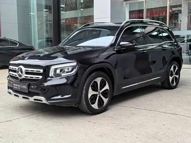 MERCEDES-BENZ GLB