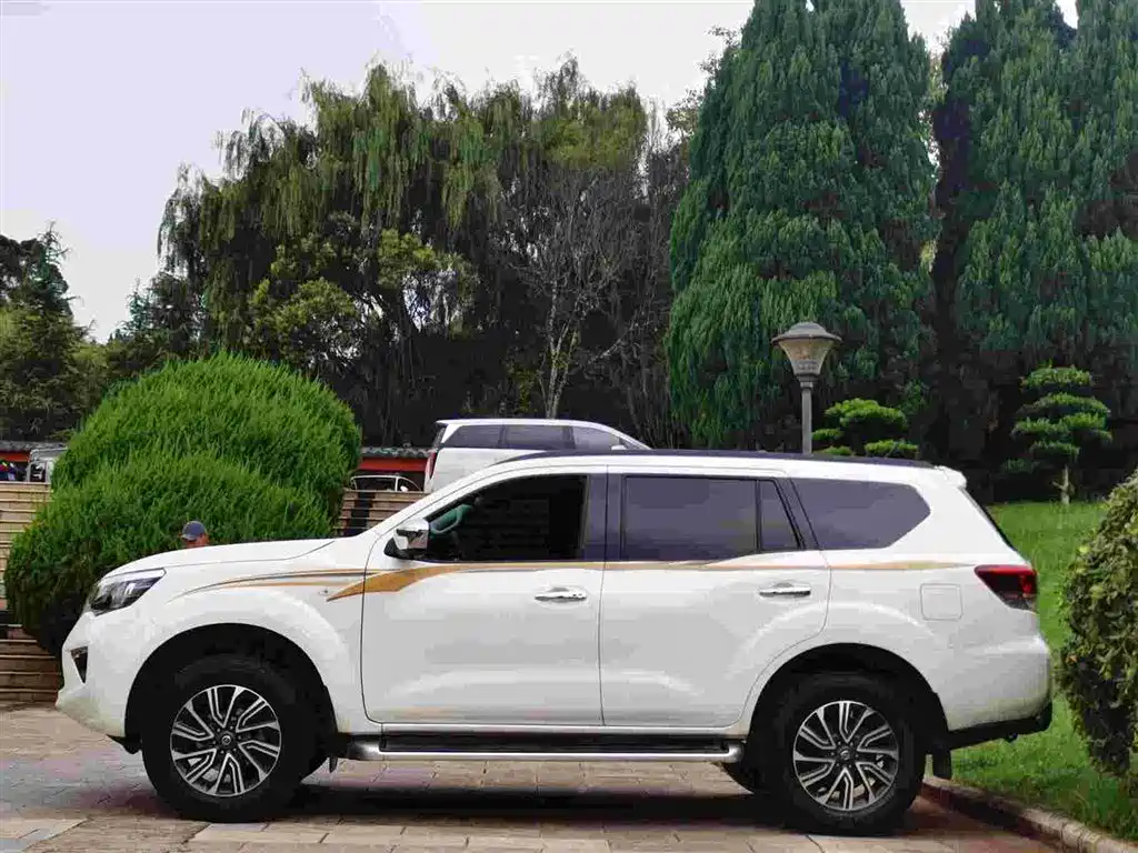 Nissan Terra — миниатюра 6