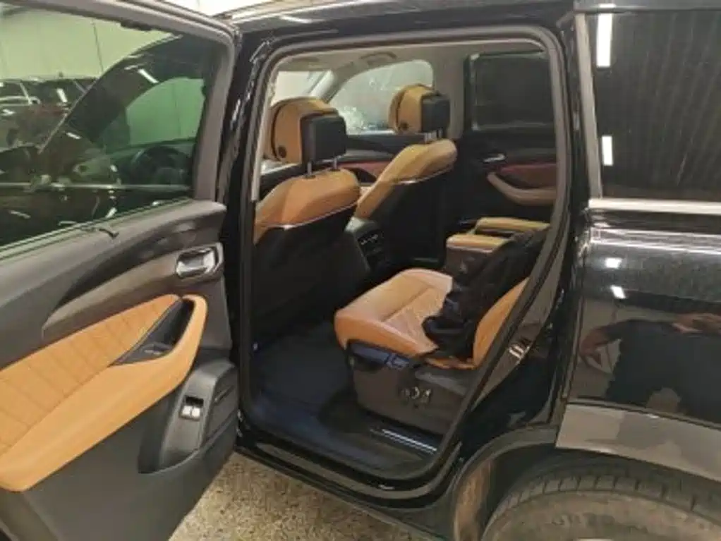 Audi Q6 — миниатюра 8