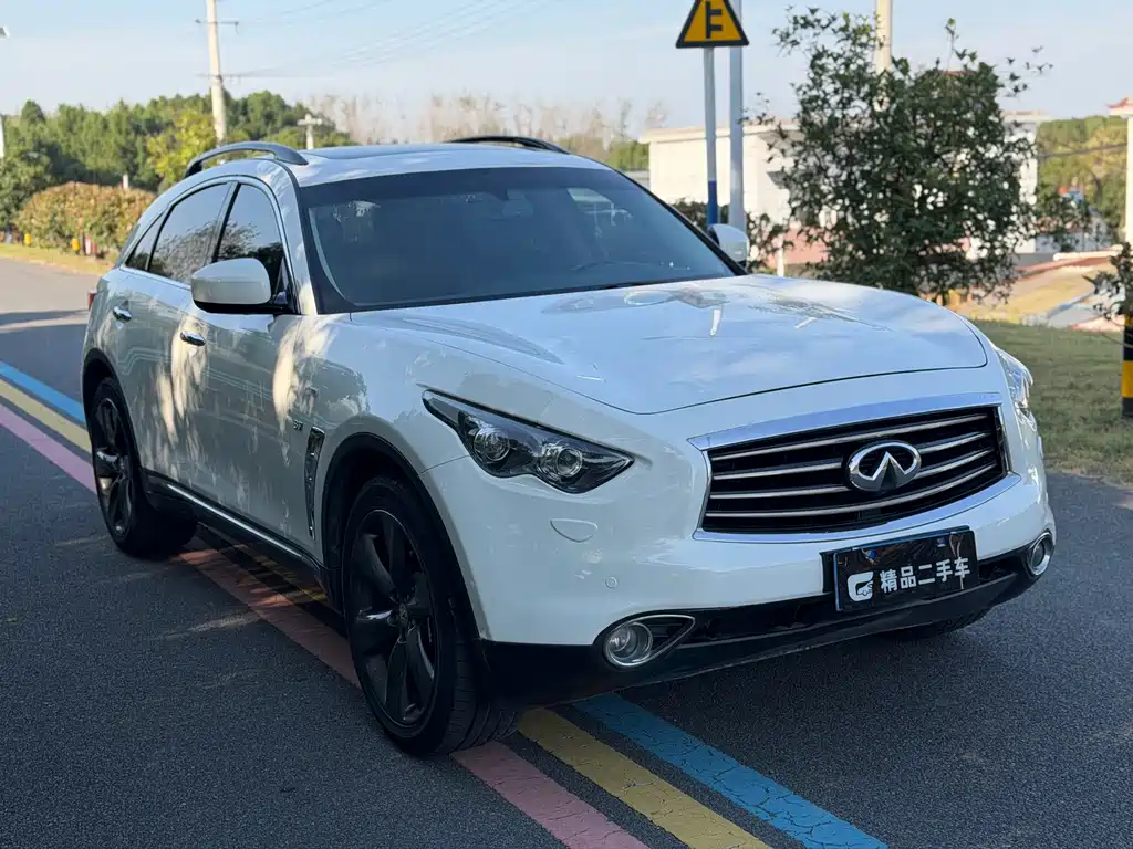 Infiniti QX70 — миниатюра 3