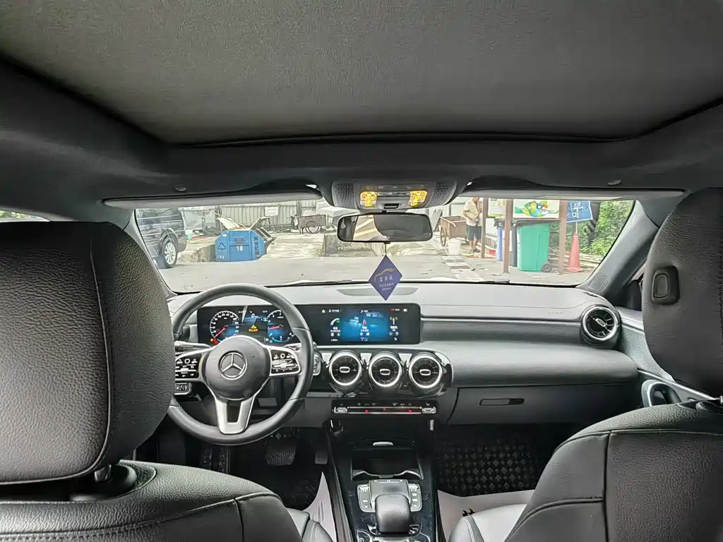 Mercedes-Benz A-Class — миниатюра 6