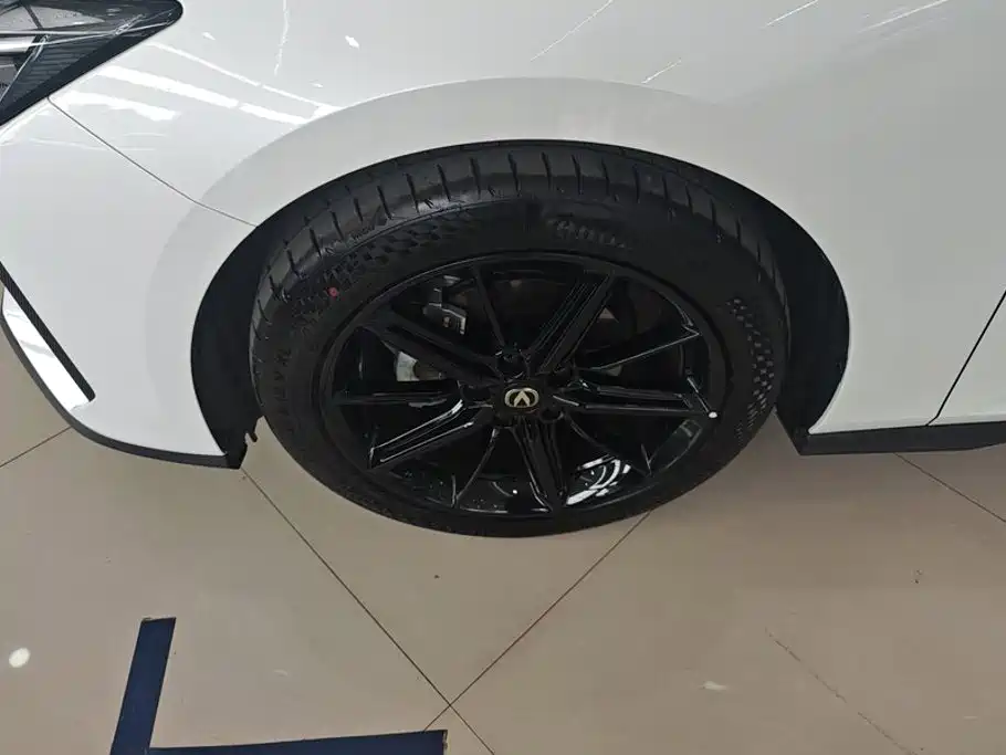 Changan UNI-V — миниатюра 6