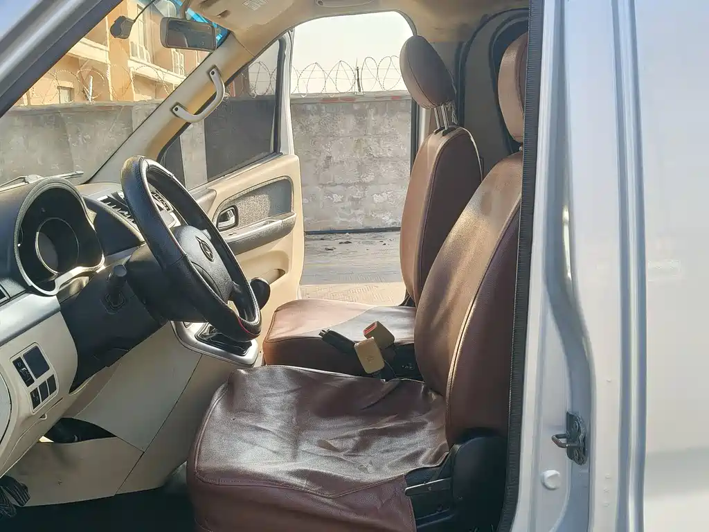 CHANGAN CHANGAN RUIXING M90