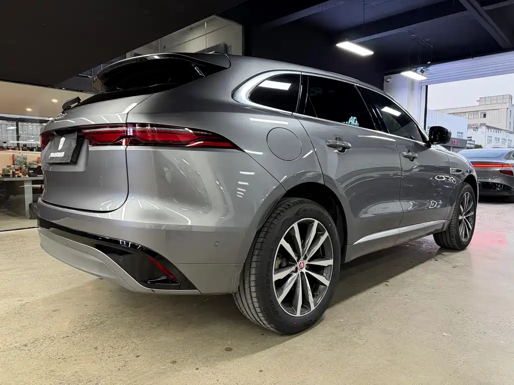 JAGUAR F PACE