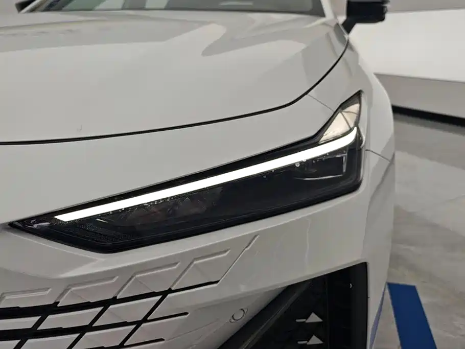 Changan UNI-V — миниатюра 5