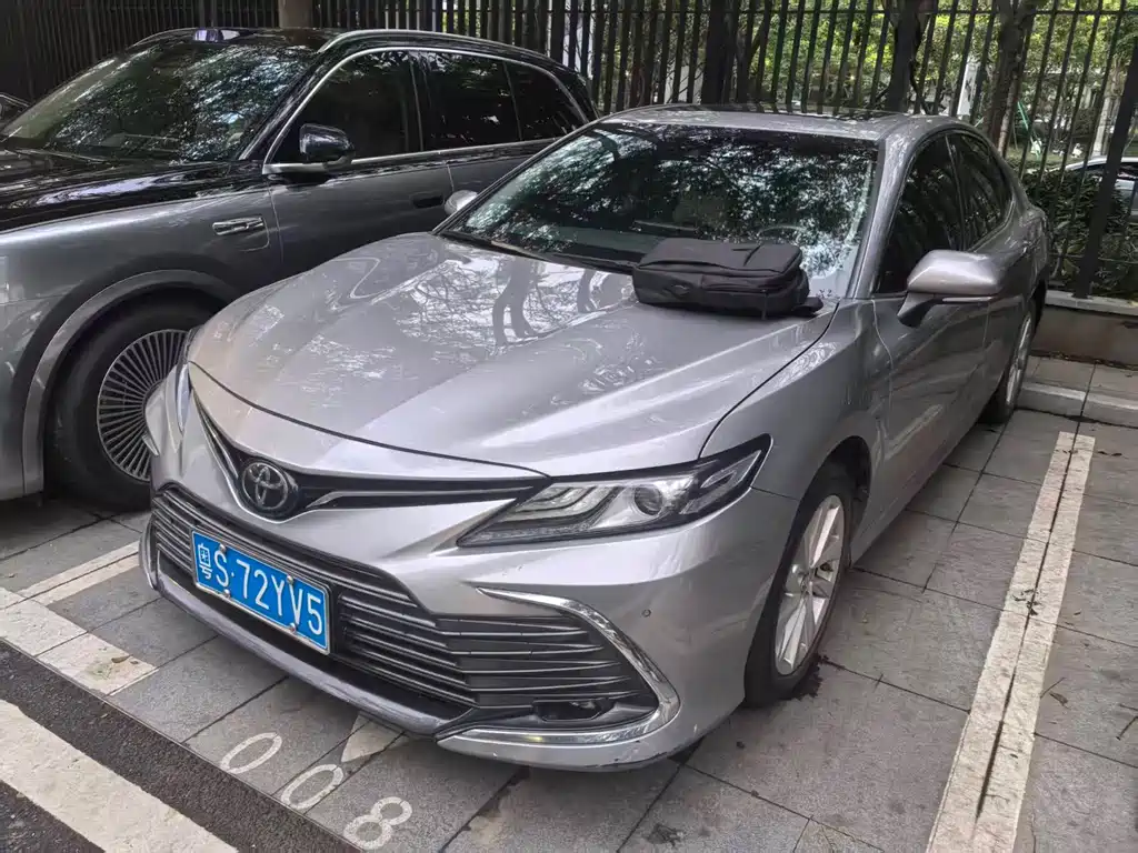 Toyota Camry 2021