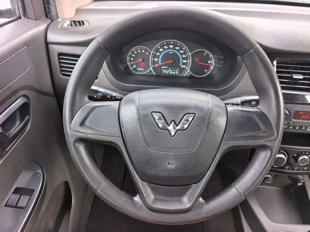 Wuling Rongguang V — миниатюра 13