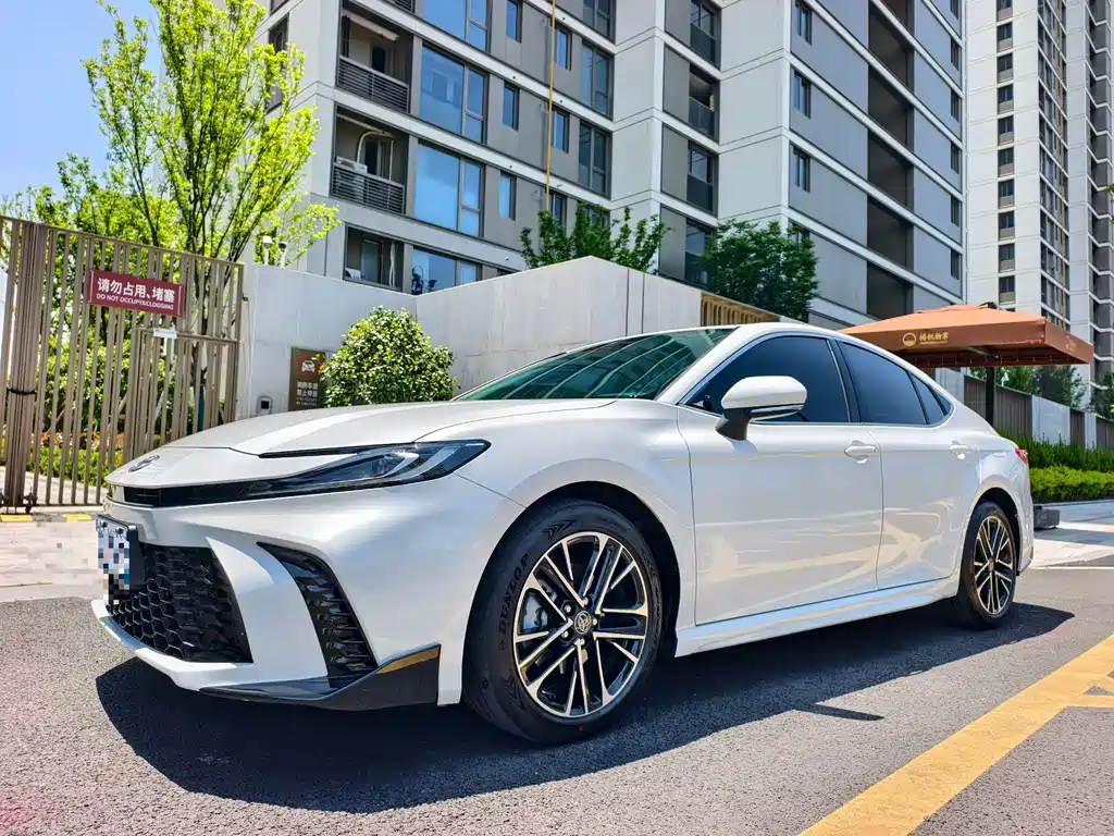 Toyota Camry 2026 2.0HSE Sport Lite