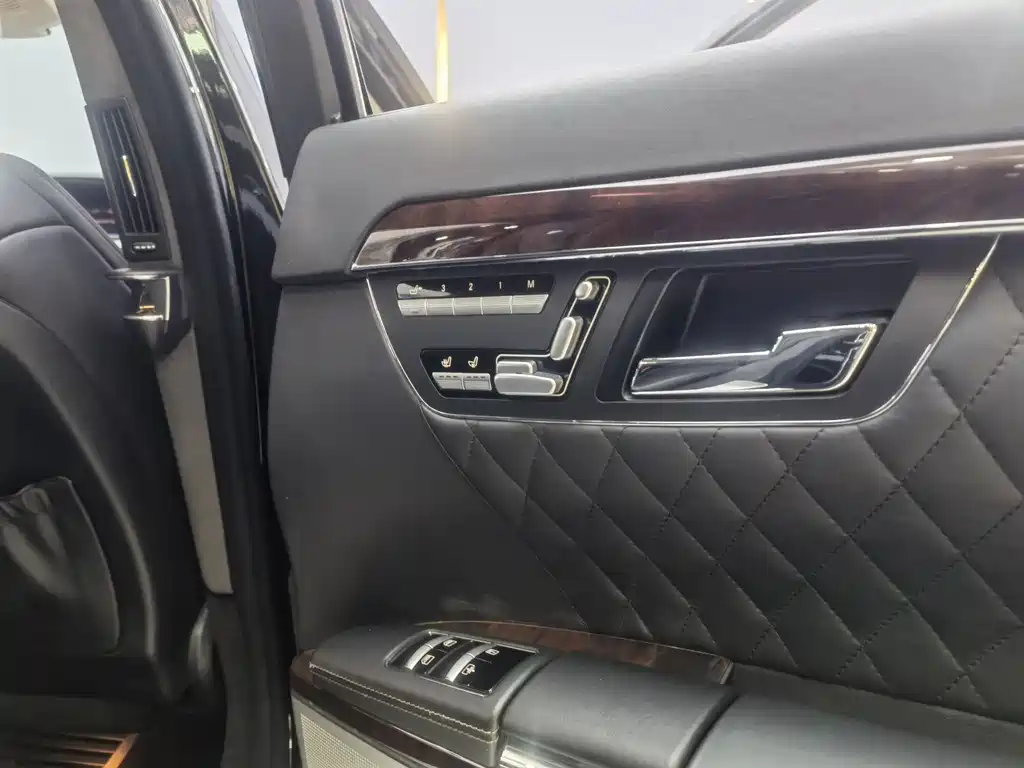 Mercedes-Benz S-Class A MG S AMG 2010 AMG S 65