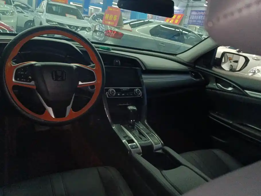 Honda Civic — миниатюра 12