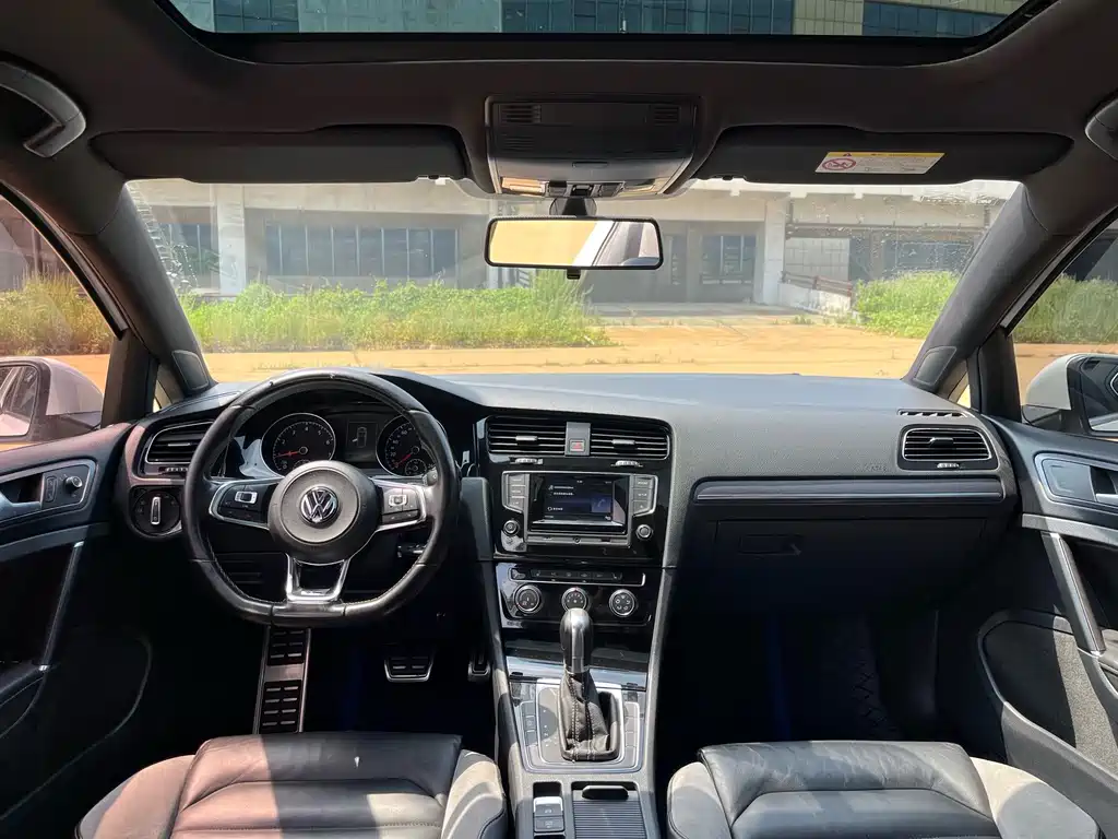 Volkswagen Golf — миниатюра 6