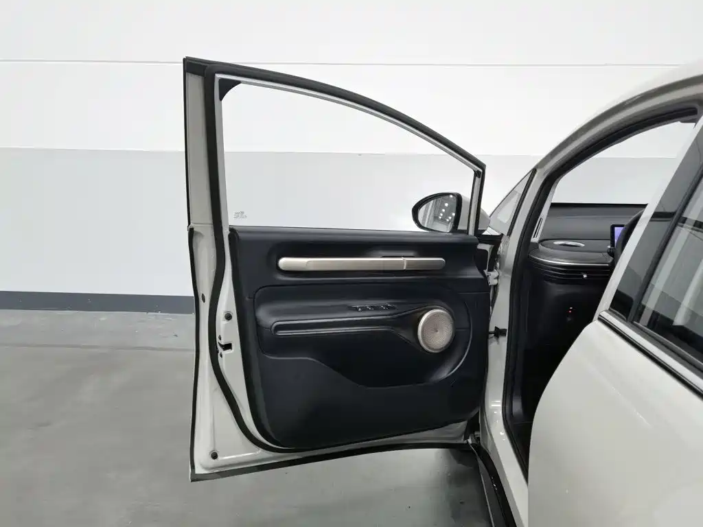 Baojun Yunduo — миниатюра 8
