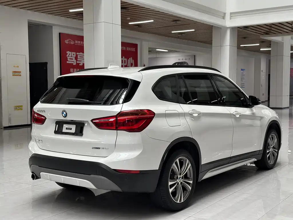 BMW X1 — миниатюра 5