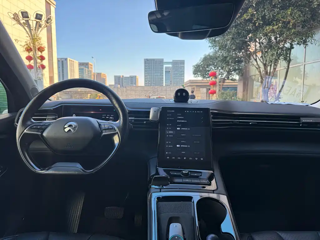 NIO ES8 — миниатюра 22