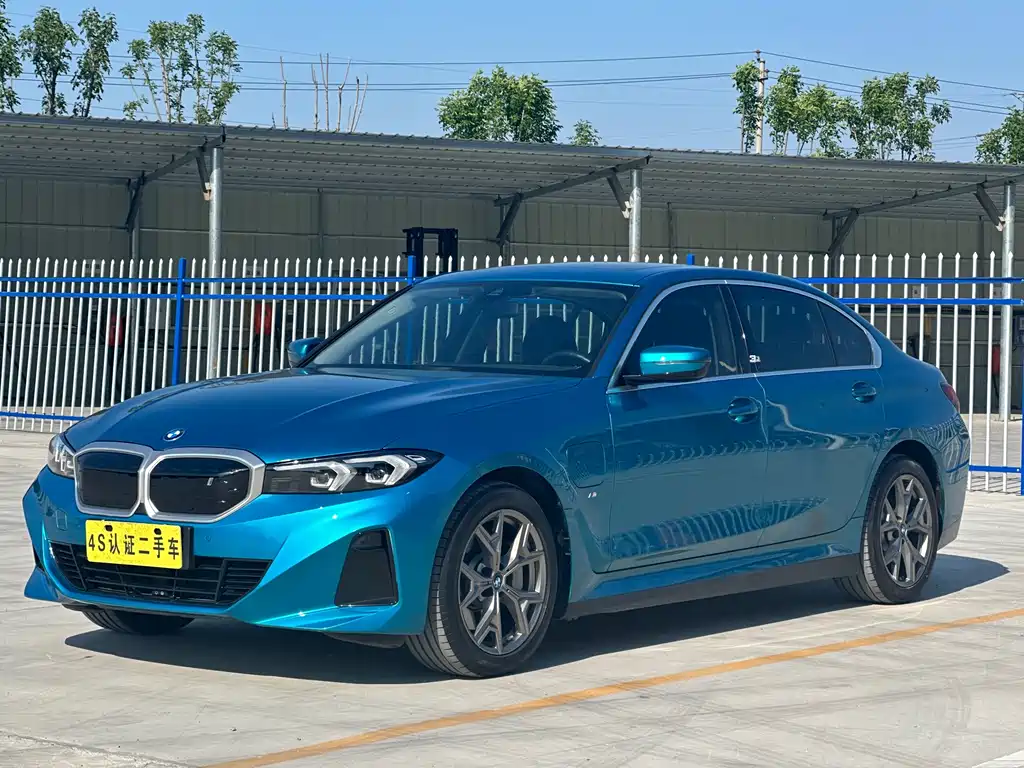 BMW i3 2023