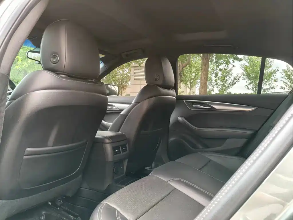 Cadillac CT5 — миниатюра 9