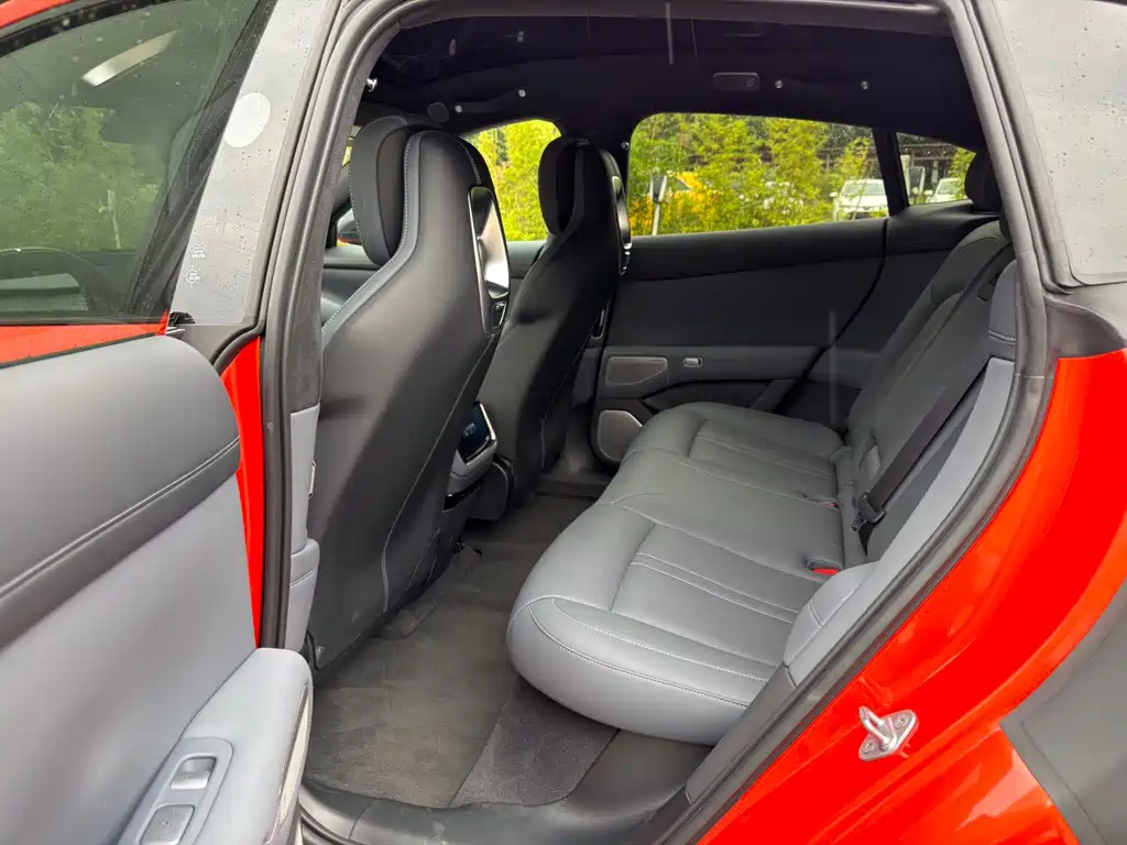 XIAOMI CAR XIAOMI YU7