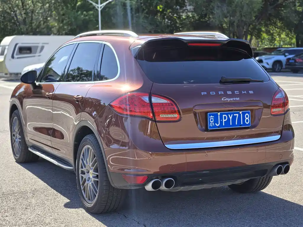 Porsche Cayenne 2014 Cayenne Platinum Edition 3.0T