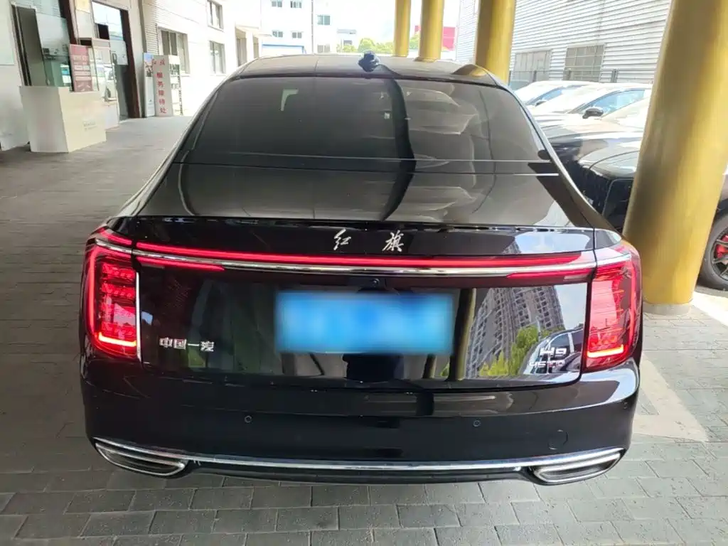 Hongqi H9 2025 2.0T Luxury 5 мест