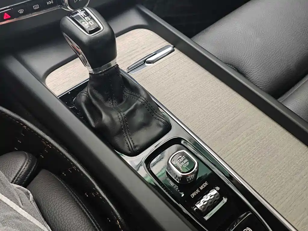 Volvo XC60 — миниатюра 14