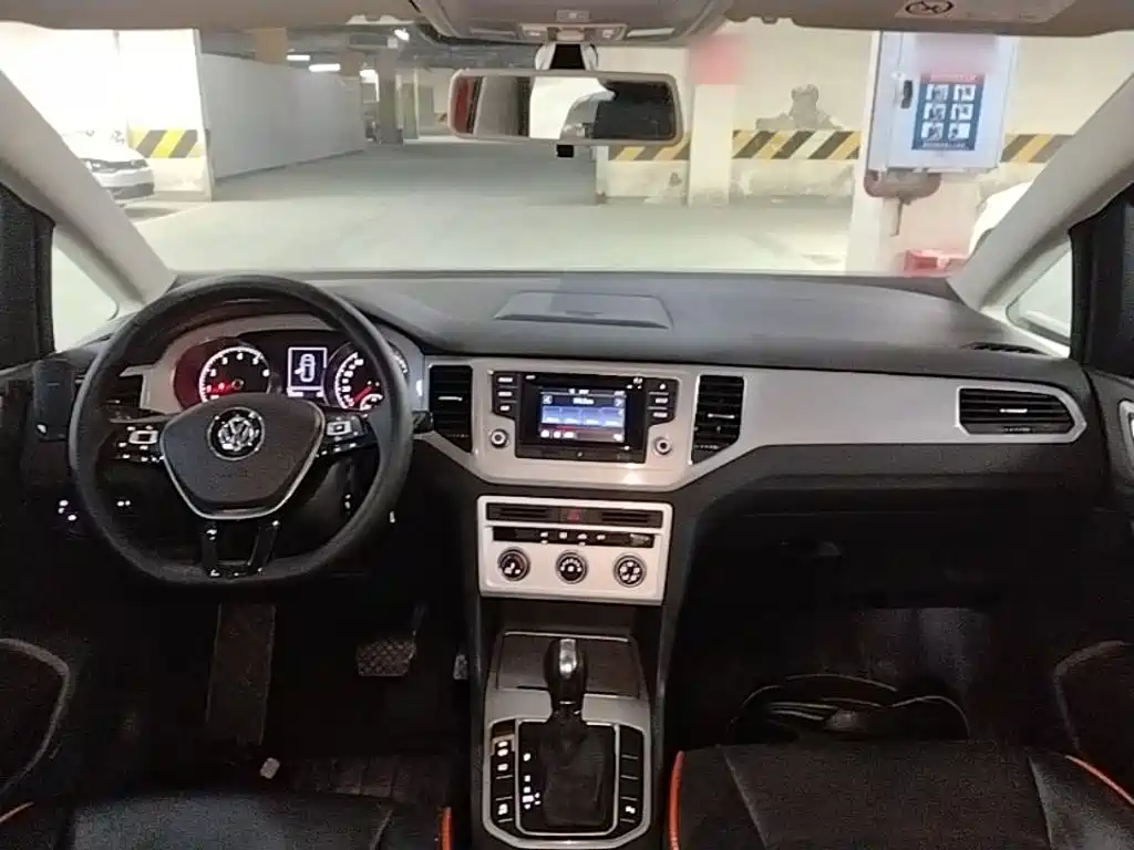 Volkswagen Golf Sportsvan — миниатюра 10