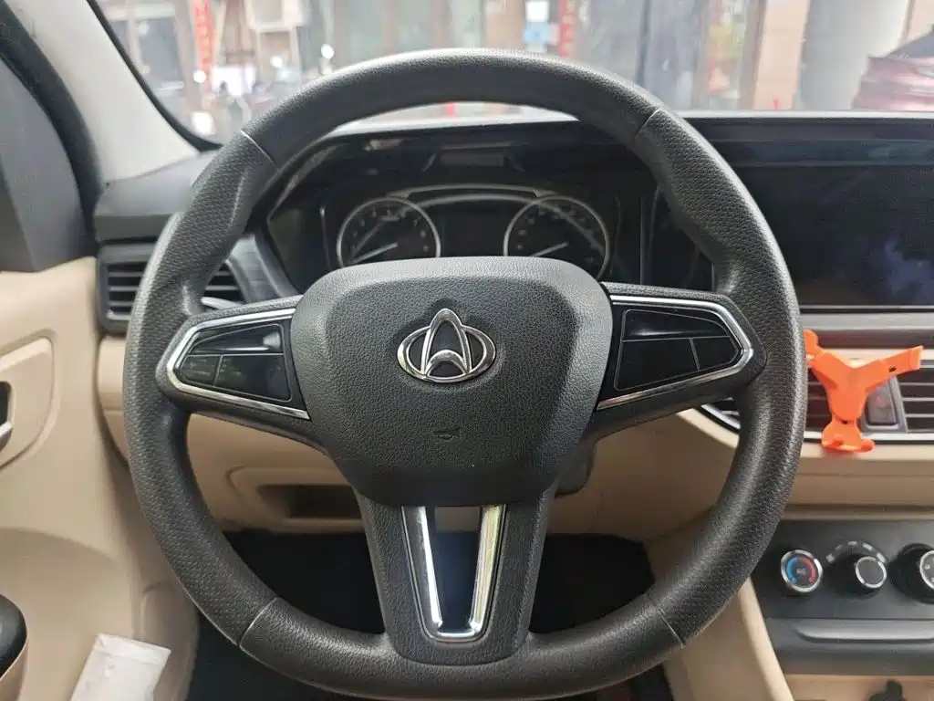 Kuayue Kuayue Star V7 EV — миниатюра 3
