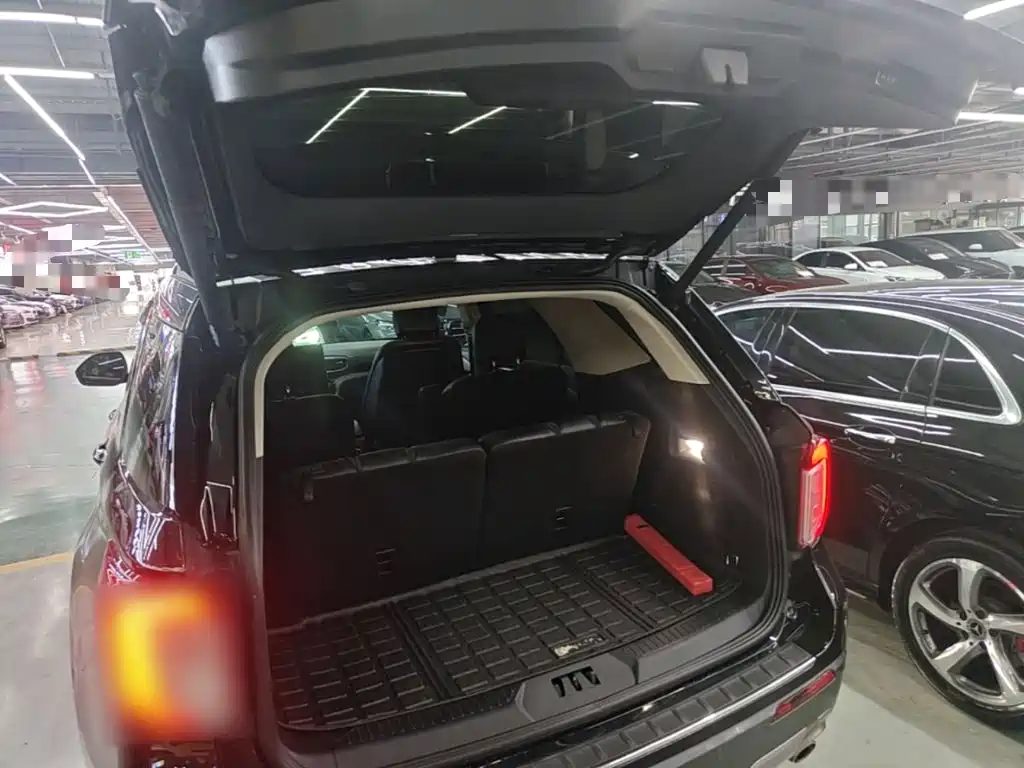 Ford Explorer — миниатюра 19