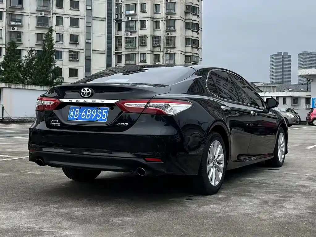 Toyota Camry 2018 2.0G Luxury