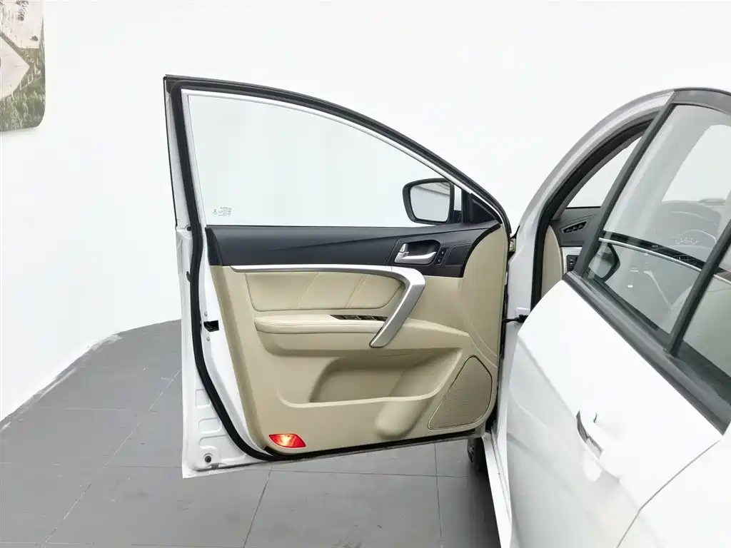 Geely Emgrand 2017 1.5L CVT Luxury