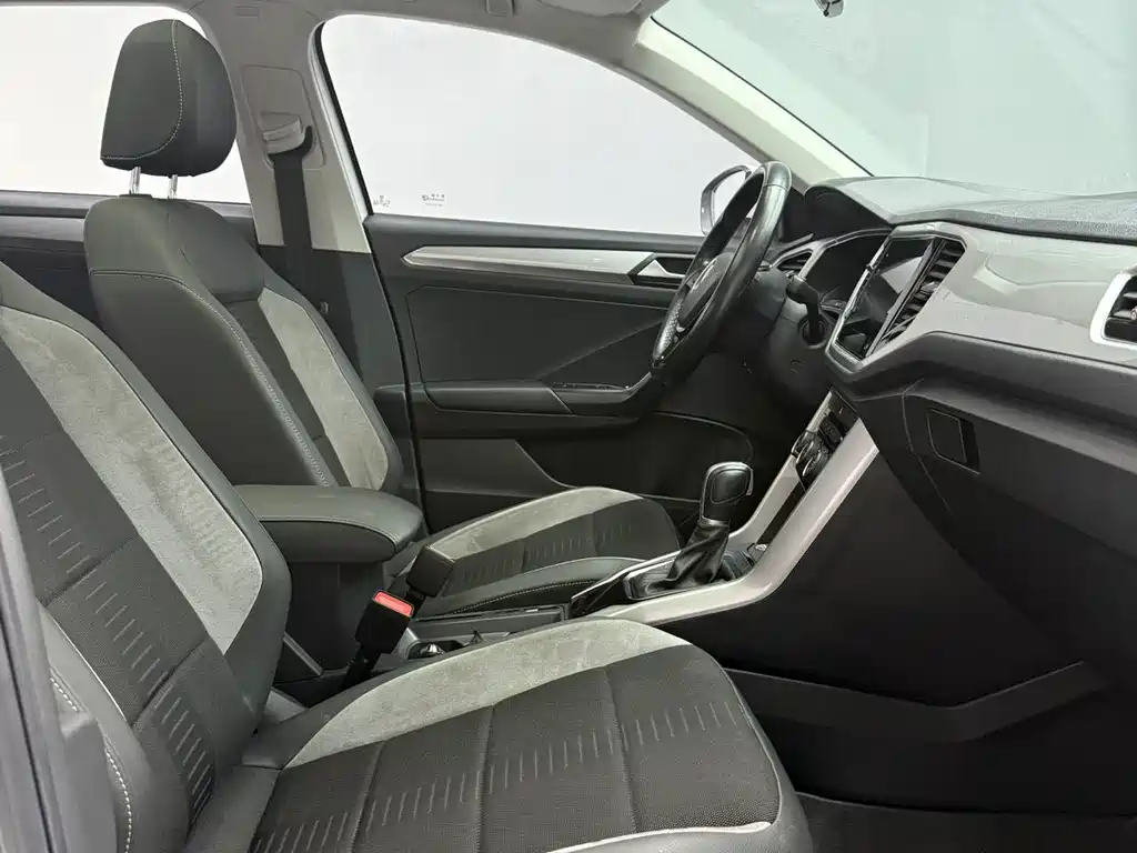 VOLKSWAGEN T ROC EXPLORING SONGS