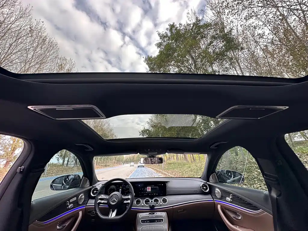 MERCEDES-BENZ E CLASS