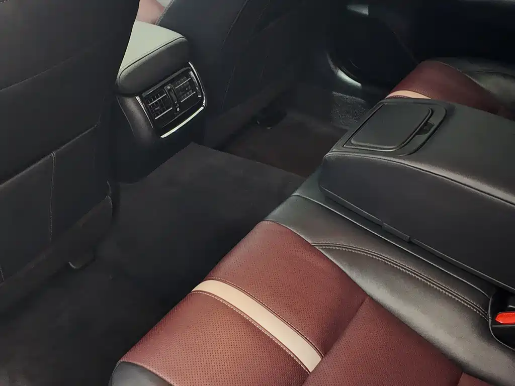 Toyota Crown 2017 2.0T Sport