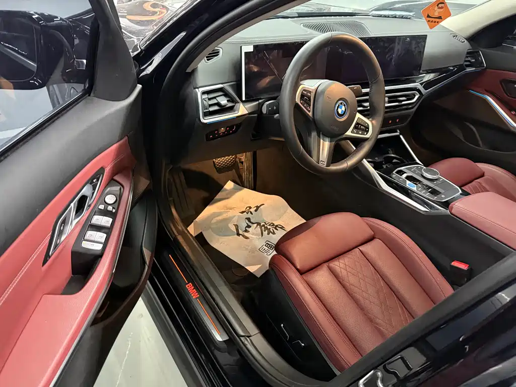 BMW i3 2022 eDrive 35 L