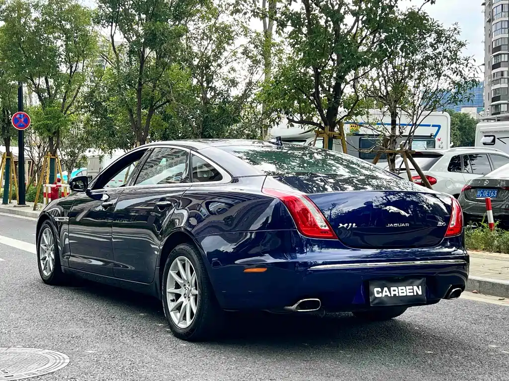 Jaguar XJ — миниатюра 7