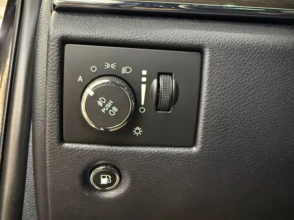 Jeep Grand Cherokee (Import) — миниатюра 5