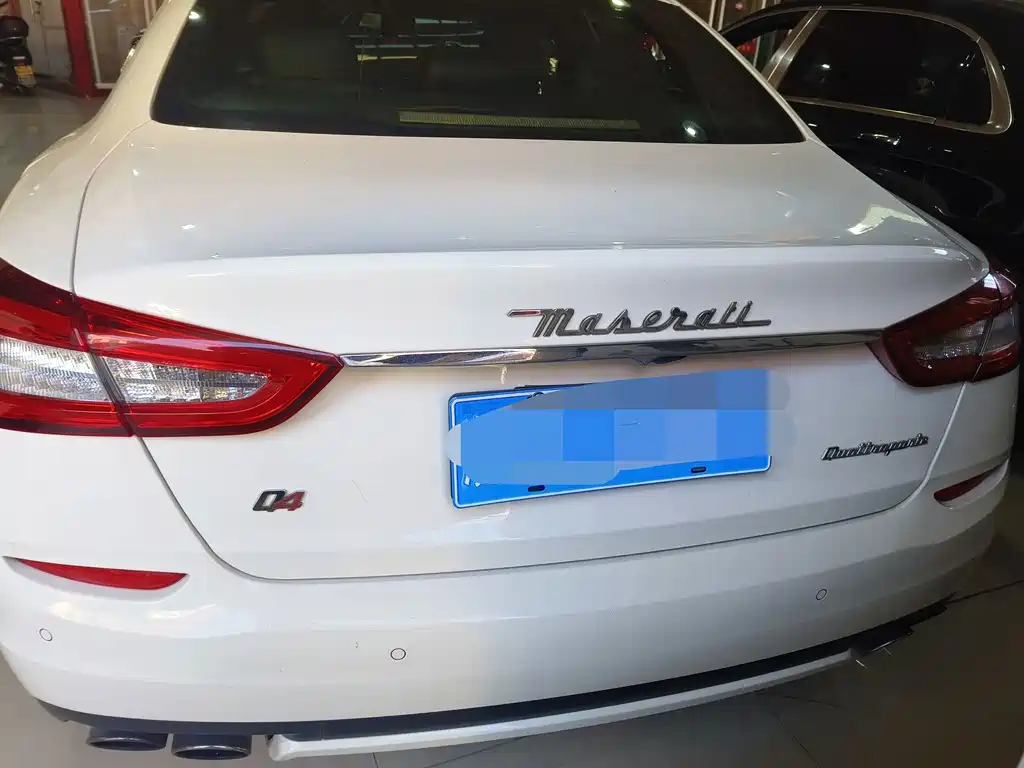 Maserati Quattroporte — миниатюра 15